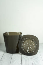 Load image into Gallery viewer, Misti Self-Watering Plant Pot - Black