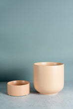 Load image into Gallery viewer, Noemi Ceramic Pot - Matt Pink 15cm
